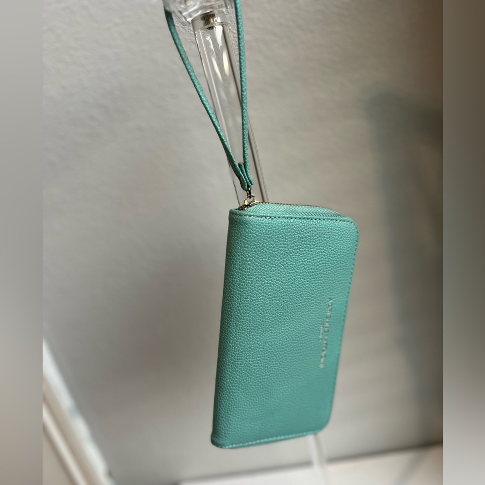 ADRIENNE VITTADINI STUDIO CLUTCH WALLET  IN TEAL/TIFFANY BLUE /WITH WRISTLET